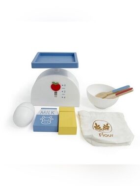 Bullseye Wooden Kitchen Scale Playset Milk & Baking Scale
